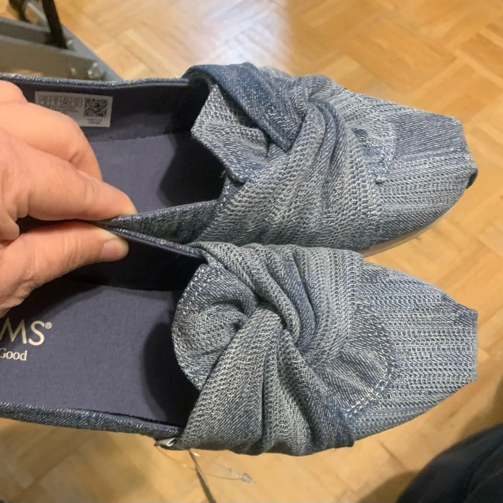 TOMS Blue Knit Knot Slip-On Flats - Picture 2 of 5